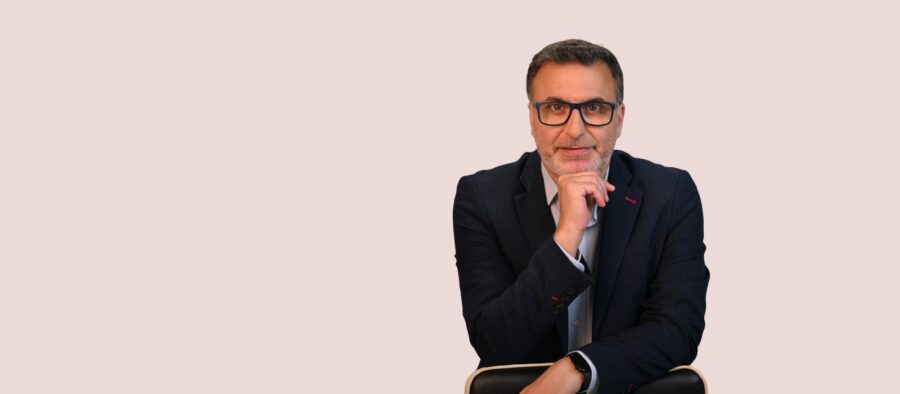 Negozju bla Fruntieri ma' Mario Xuereb